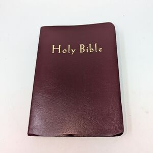 Holy Bible New Living Translation Red Lette 1996 Burgundy Bonded Leather Tyndale